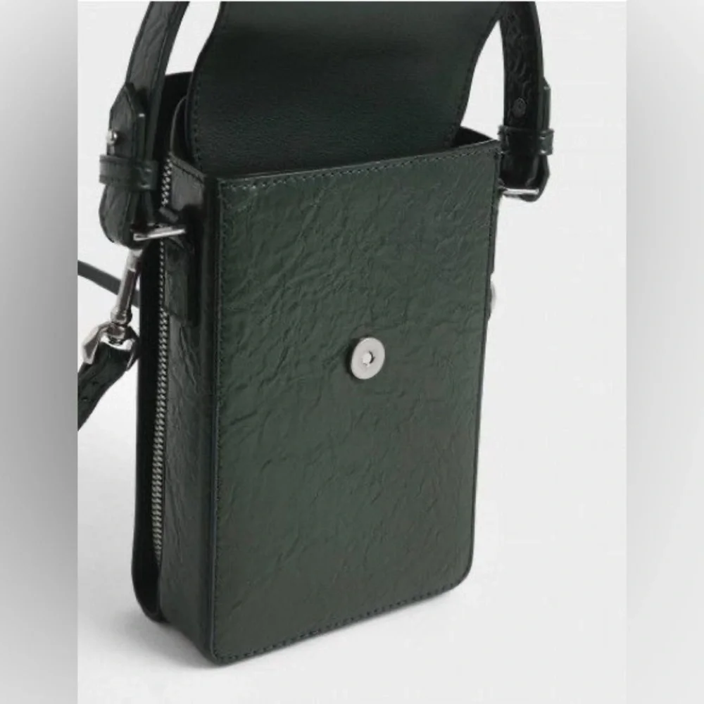 Rare Find Charles & Keith Wrinkled Effect Green Wallet Crossbody Bag - Picture 5 of 10